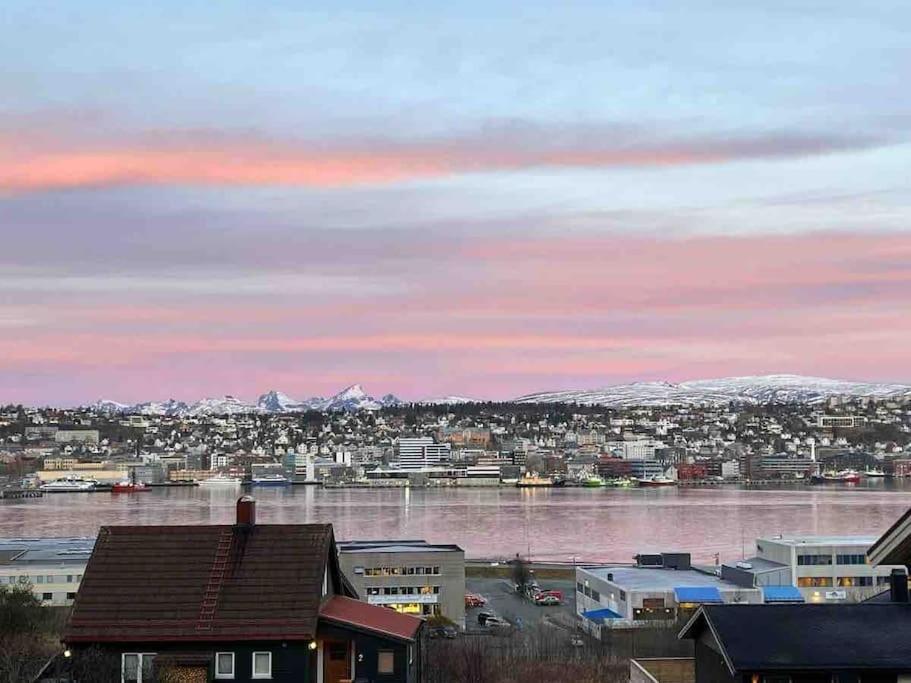 Cosy Flat Near Cable Car And The Arctic Cathedral Apartment Tromso Exterior photo